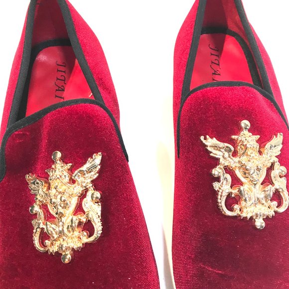 Jitai sz 9 1\2 velvet slip On loafer dress shoes red with gold crest studs - Picture 5 of 8